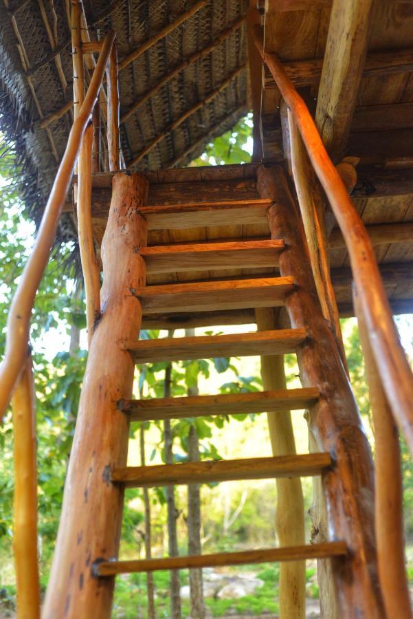 Ferienwohnung Pidurangala View Treehouse Sigiriya Exterior foto