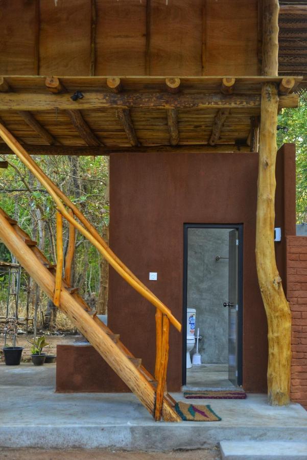 Ferienwohnung Pidurangala View Treehouse Sigiriya Exterior foto